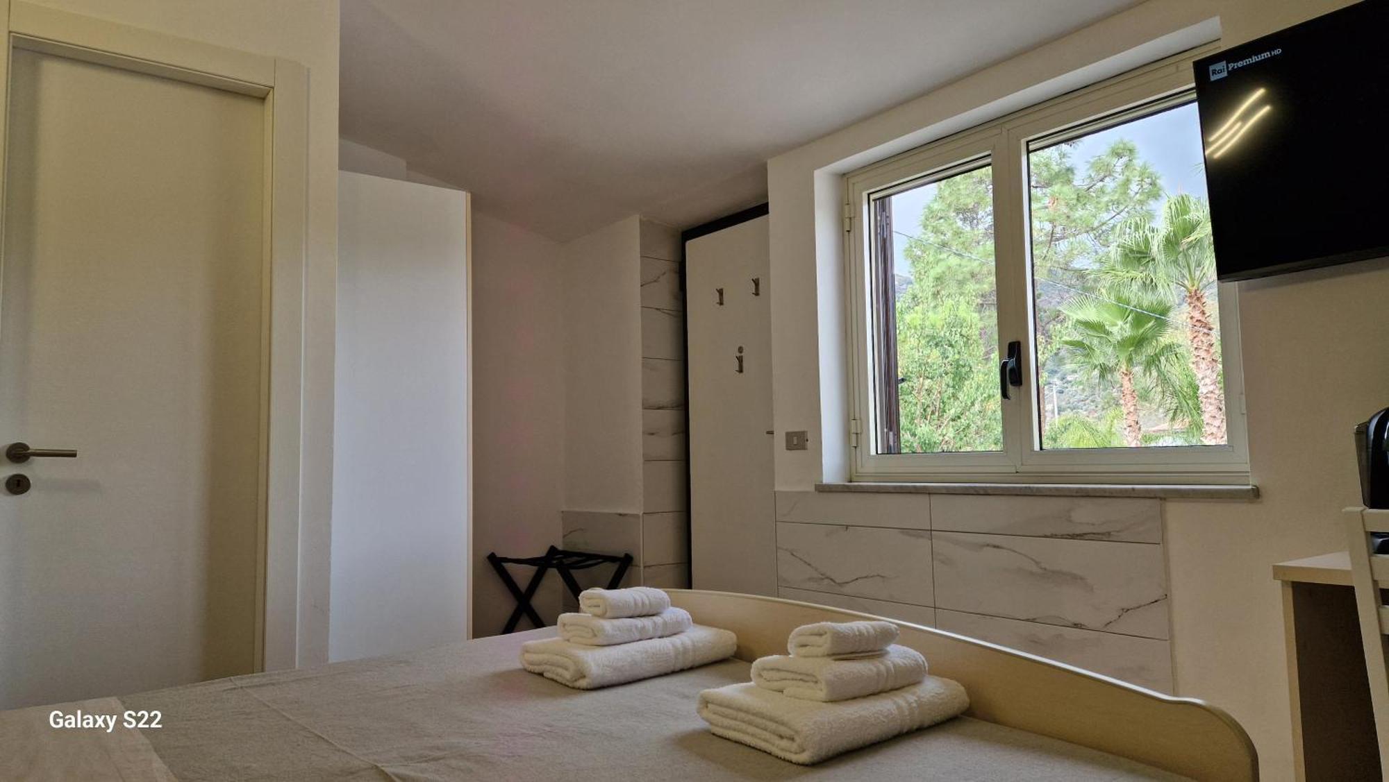 Aria E Sole Bed and Breakfast Caulonia Buitenkant foto